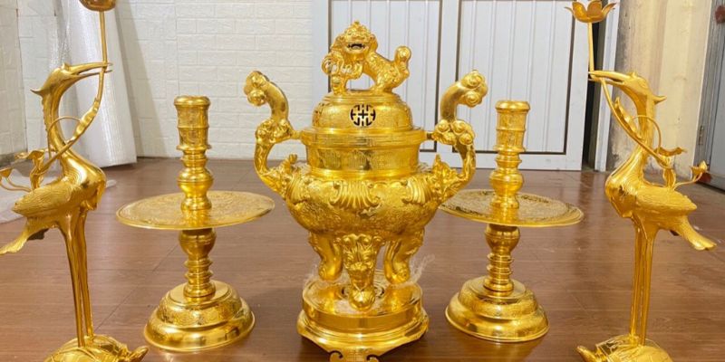 Bộ đồ thờ dát vàng đồng nhất – trang nghiêm