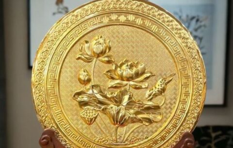 Quà tặng bằng đồng những dịp nên tặng tri ân đối tác