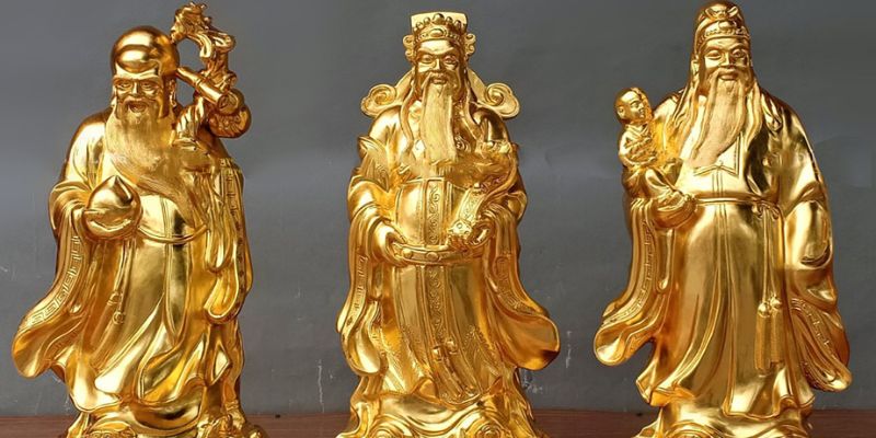 Tượng đồng Tam Đa được chế tác từ chất liệu gì?