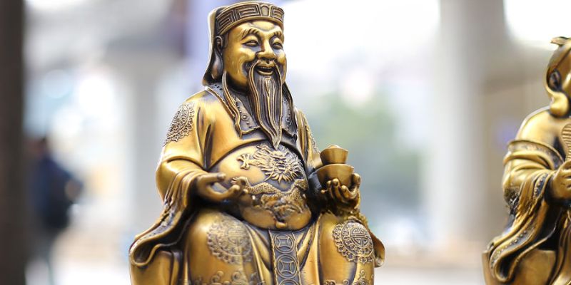 Thần Tài là ai? Ý nghĩa phong thủy của tượng Thần Tài